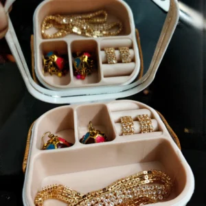 Mini Mirror Jewelry Box Deal