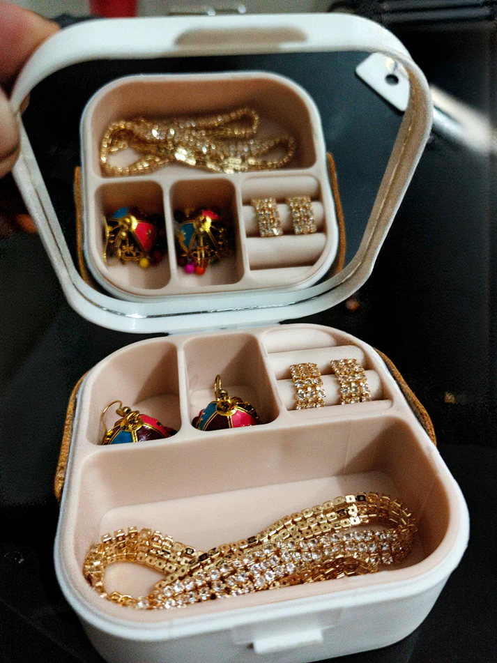 Mini Mirror Jewelry Box Deal