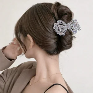 ✨ Silver Crystal Bow Hair Clip ✨